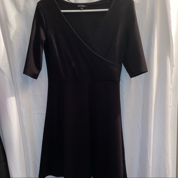 Little black dress with wrap top with half sleeves size small - Picture 1 of 5
